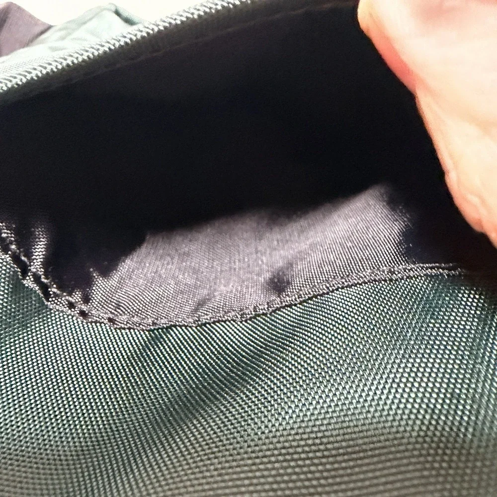 LL Bean Wallet Travel Organizer Cards Money ID Holder Wristlet Dark Green